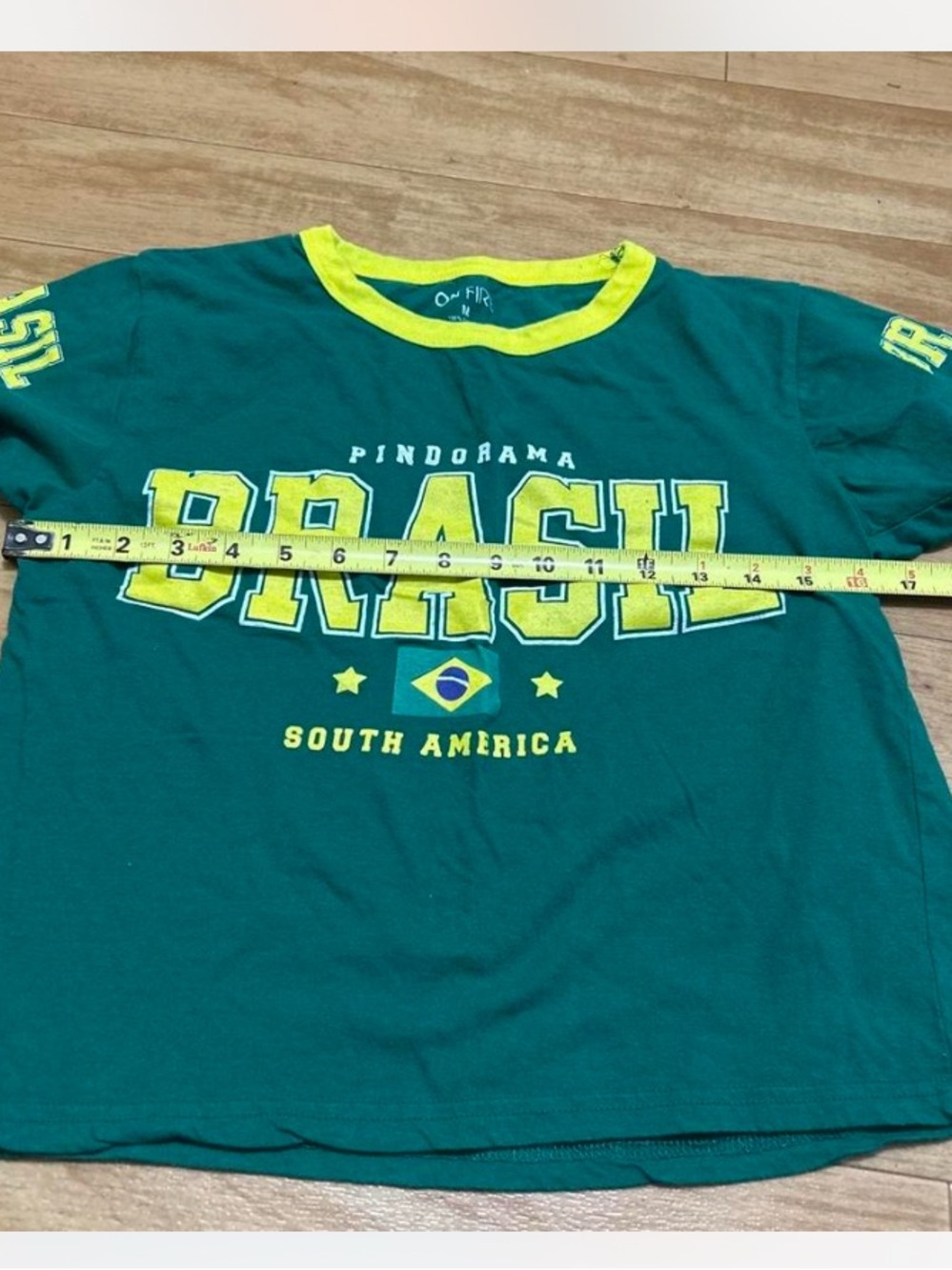 Brasil Green Crop Tee with Yellow Trim size M - Picture 5 of 6